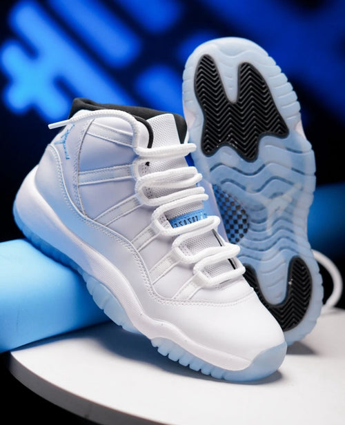 Air Jordan 11 Retro Legend Blue.