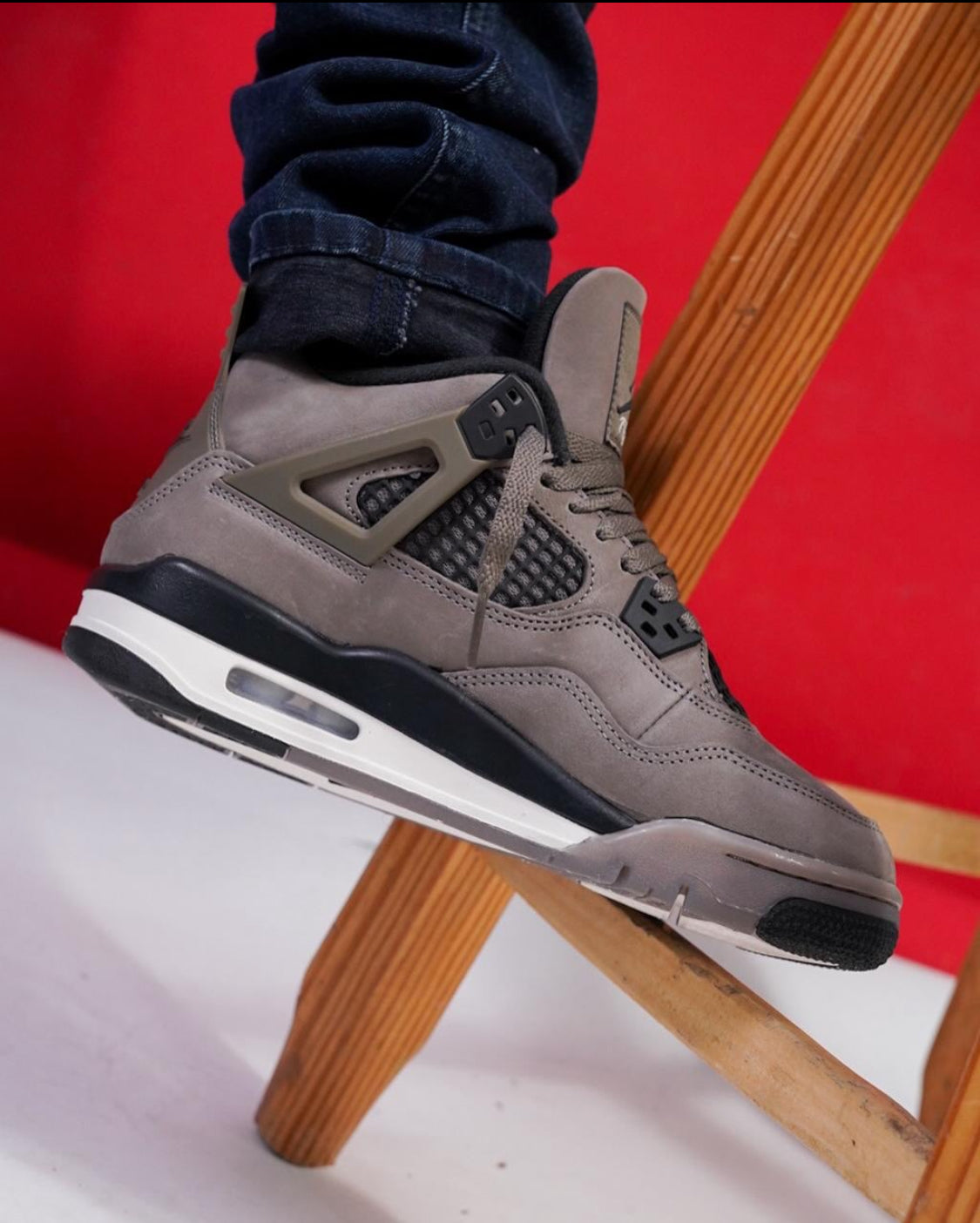 Air Jordan 4 “Cove Stone”