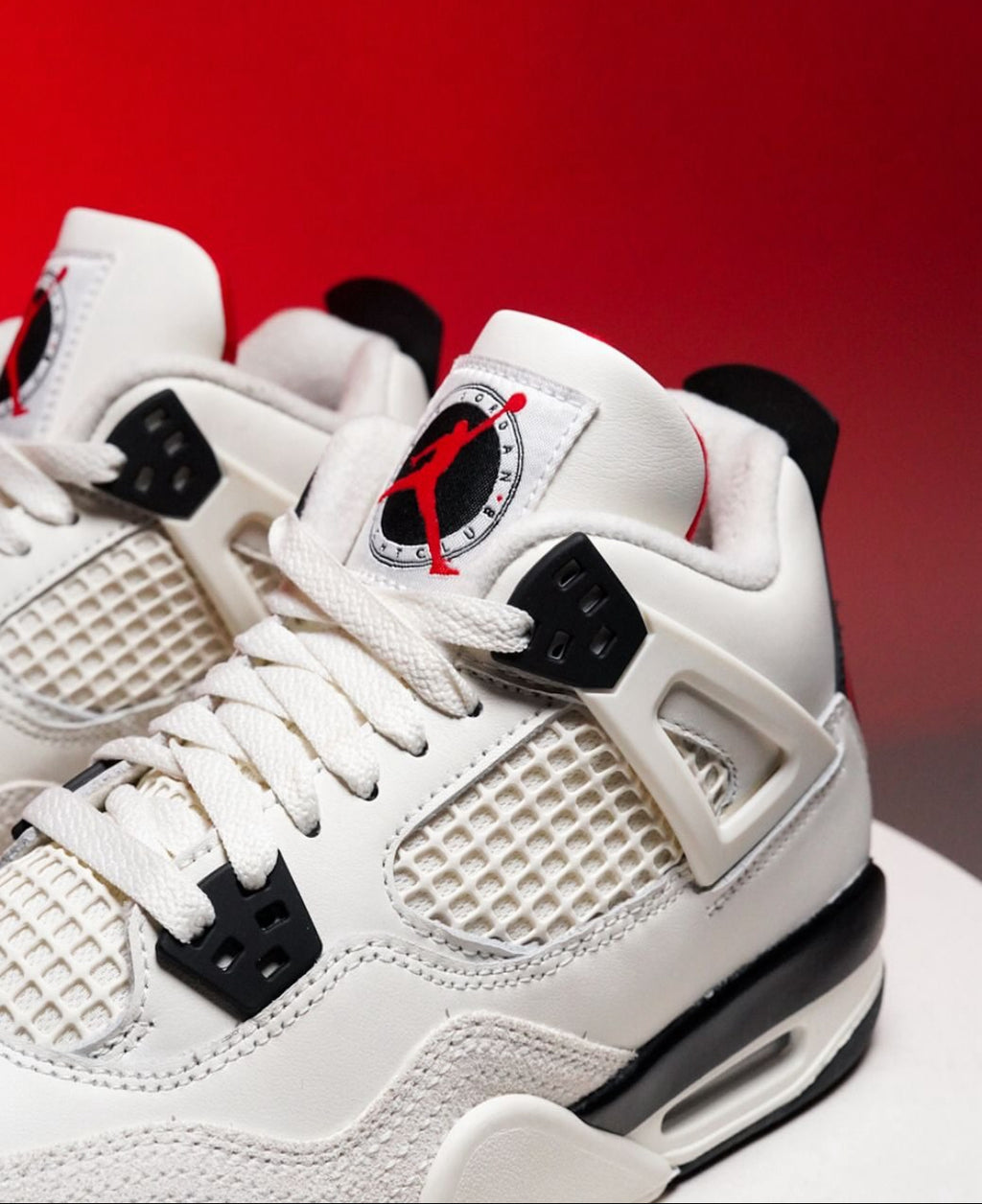 Air Jordan 4 Retro "Flight Club"