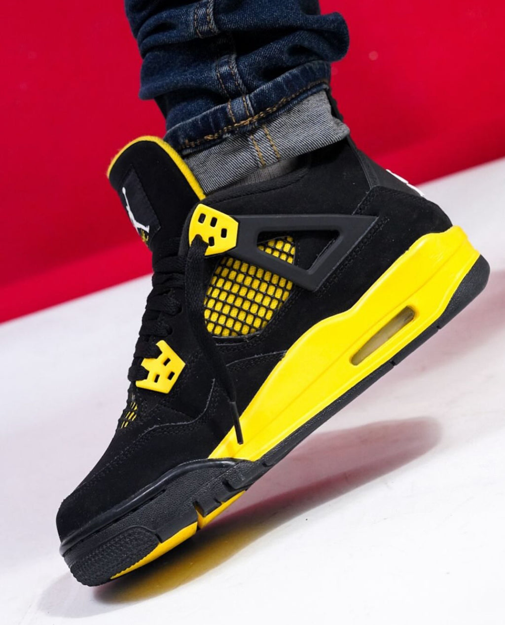 Air Jordan 4 “Thunder”