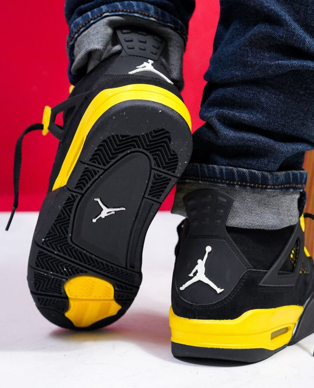 Air Jordan 4 “Thunder”