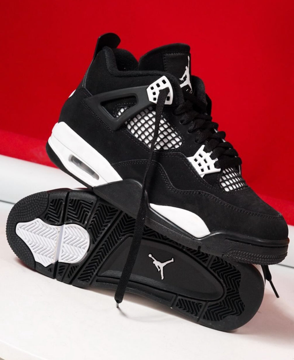 Air Jordan 4 “White Thunder”